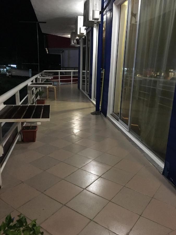 Ae Semporna Guesthouse 极潜旅店 المظهر الخارجي الصورة